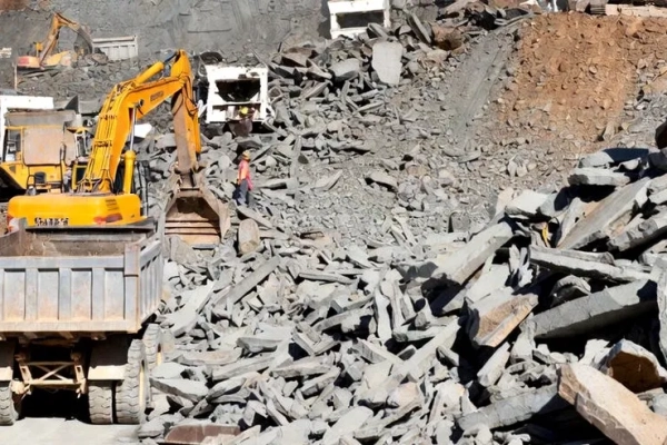 Desmonte de Rochas para Abertura de Estradas com Uso de Multimétodos